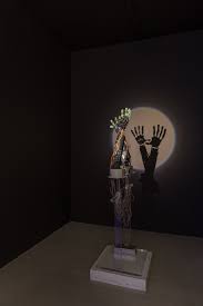 Shadows — exposition